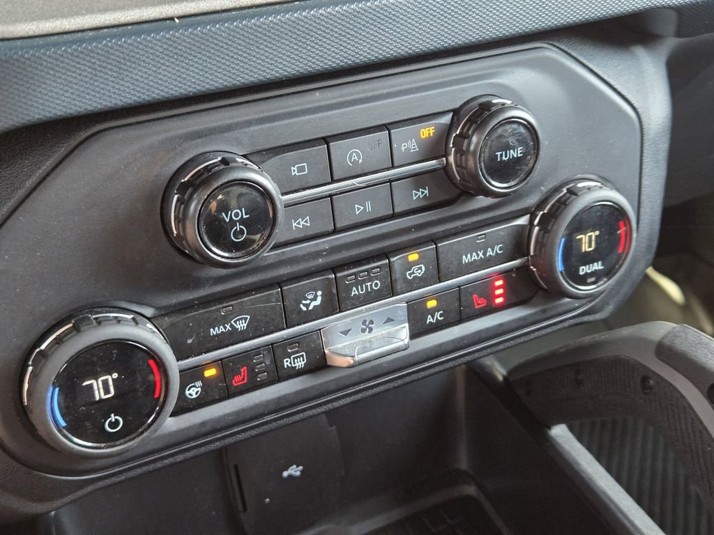 Used 2024 Ford Bronco Outer Banks AWD/4WD image 13