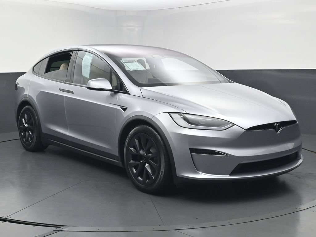 Used 2025 Tesla Model X AWD/4WD image 2
