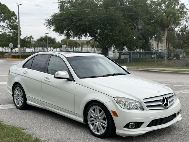Used 2009 Mercedes-Benz C 300 Sedan image 7