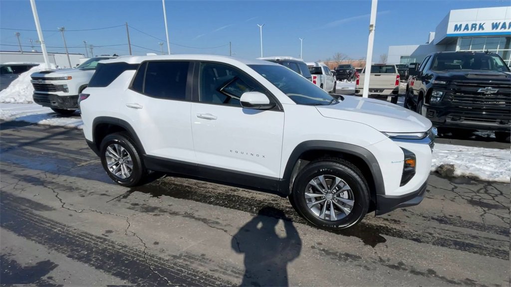 New 2026 Chevrolet Equinox LT w/ LPO, Floor Liner Package image 3