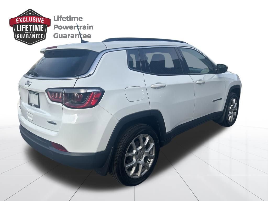 Used 2022 Jeep Compass Latitude w/ Sun and Sound Group image 5