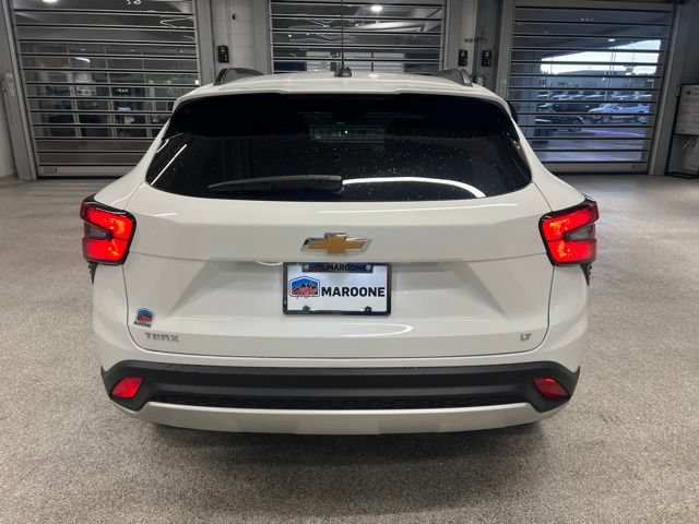 New 2026 Chevrolet Trax LT w/ Driver Confidence Package FWD image 6
