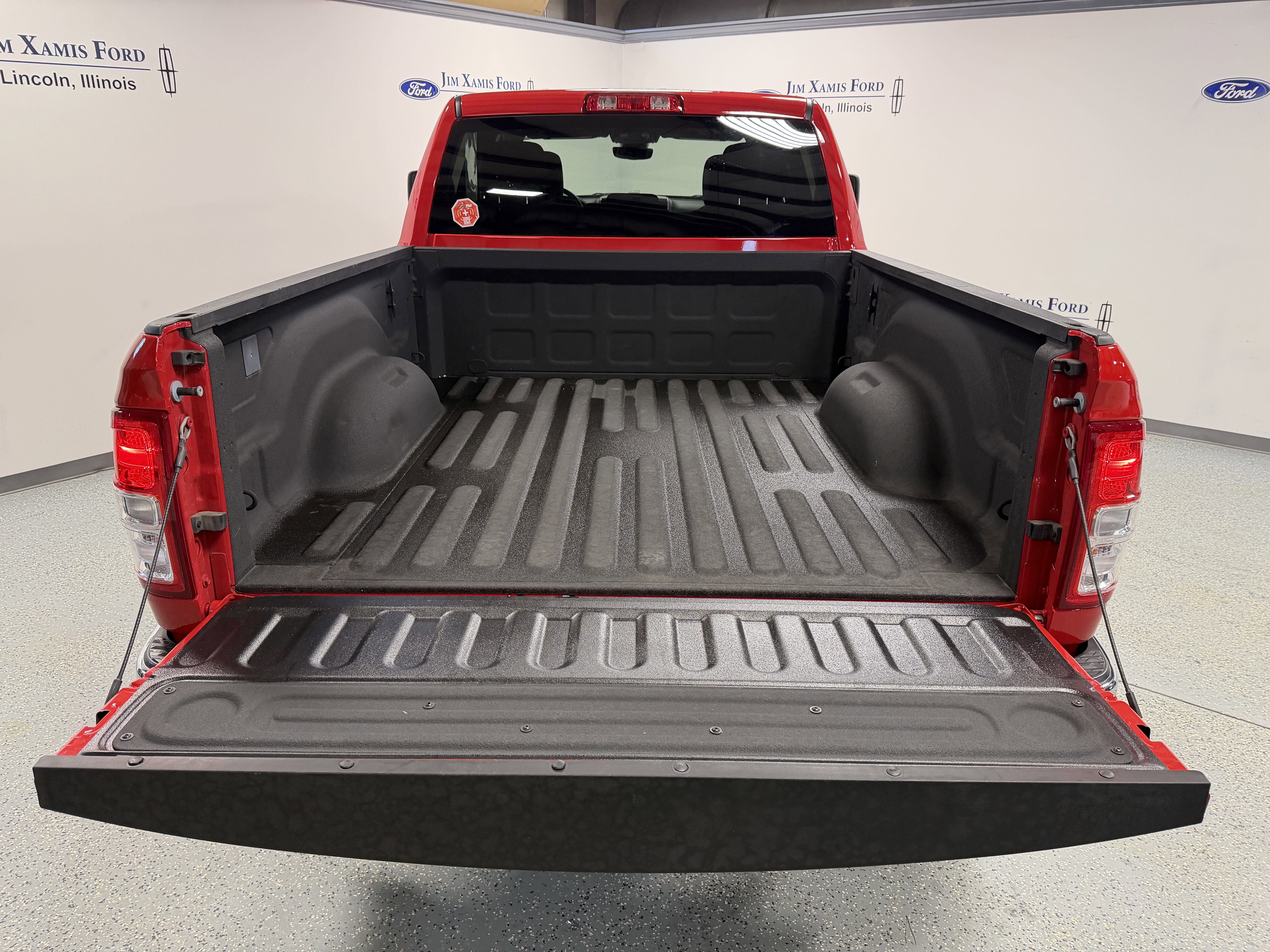 Used 2024 RAM 2500 Big Horn w/ Bed Utility Group image 34