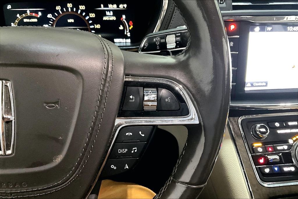 Used 2019 Lincoln Continental Select w/ Continental Climate Package image 12