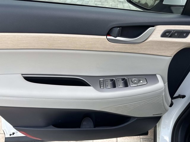 Used 2024 Hyundai Palisade Limited image 8