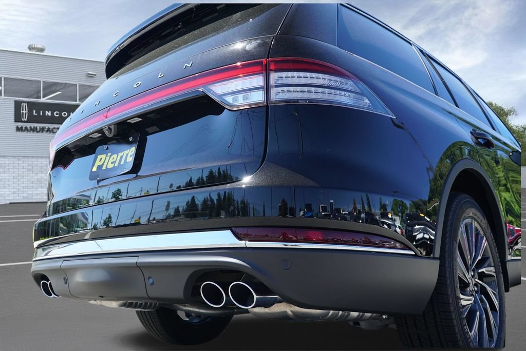 New 2026 Lincoln Aviator AWD image 30