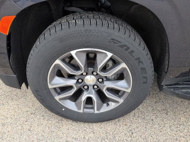 Used 2022 Chevrolet Tahoe LT w/ LT Signature Package AWD/4WD image 15