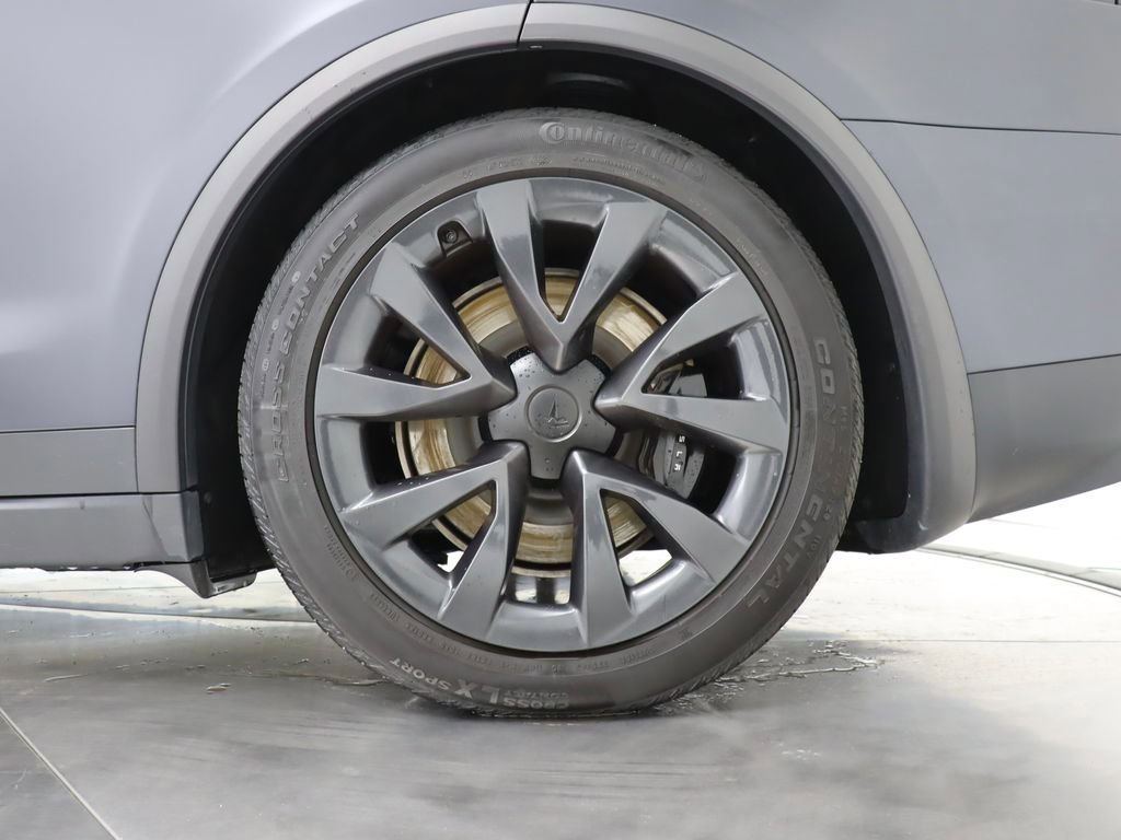 Used 2024 Tesla Model X image 38