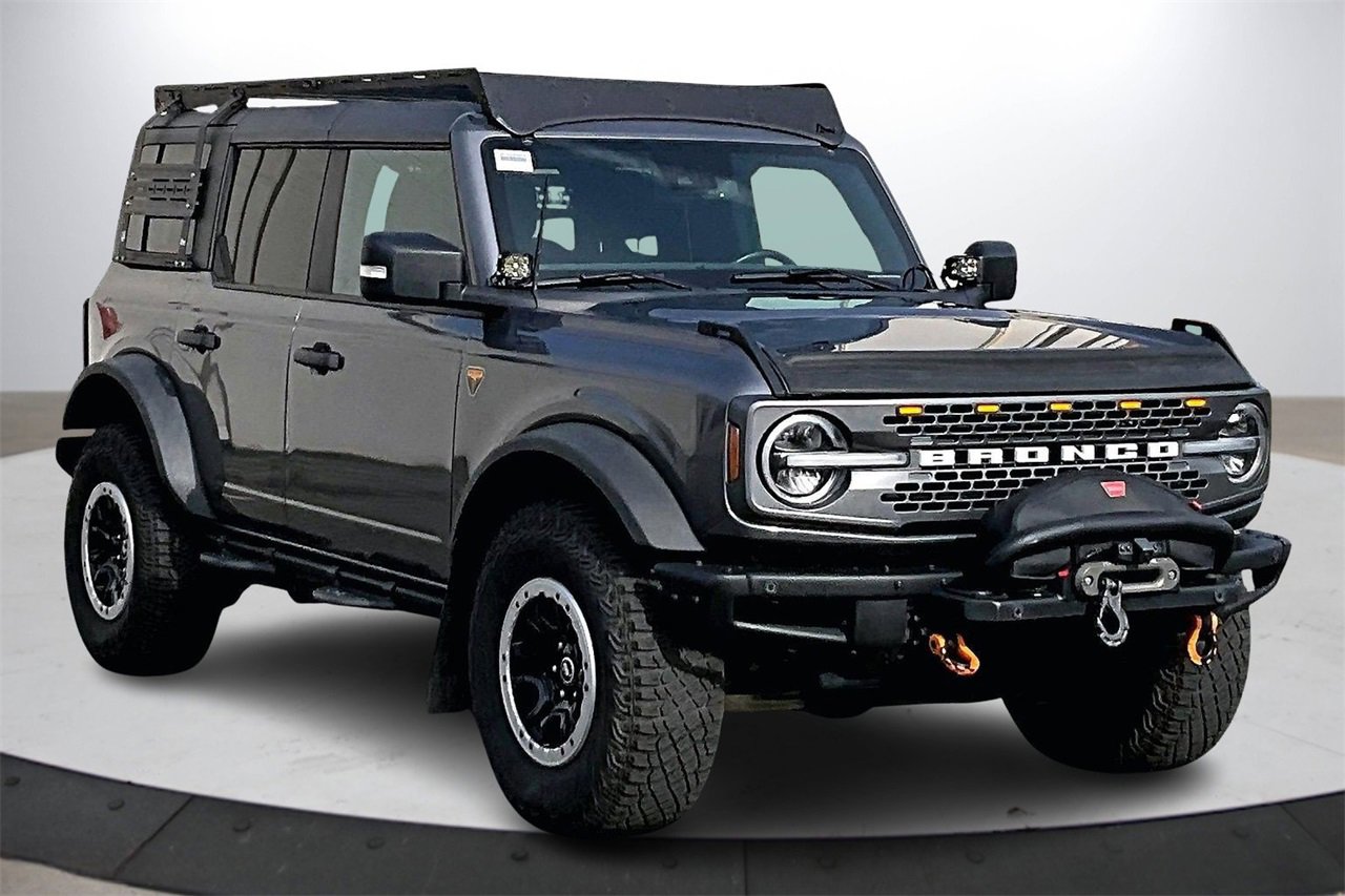 Used 2023 Ford Bronco Badlands w/ Sasquatch Package image 2