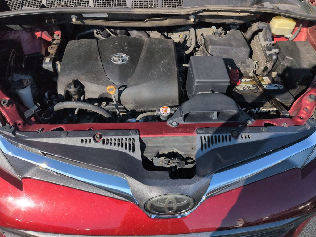 Used 2018 Toyota Sienna XLE w/ XLE Navigation Package AWD/4WD image 22