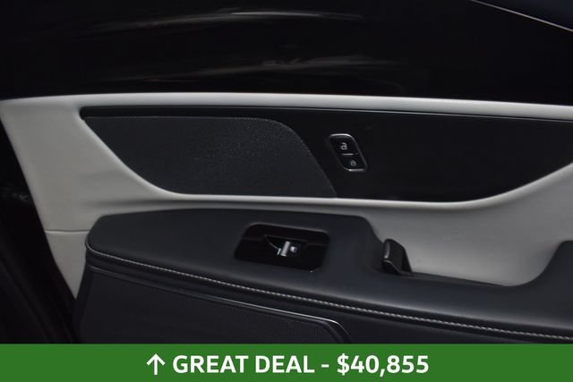 Used 2024 Lincoln Nautilus Reserve AWD/4WD image 30
