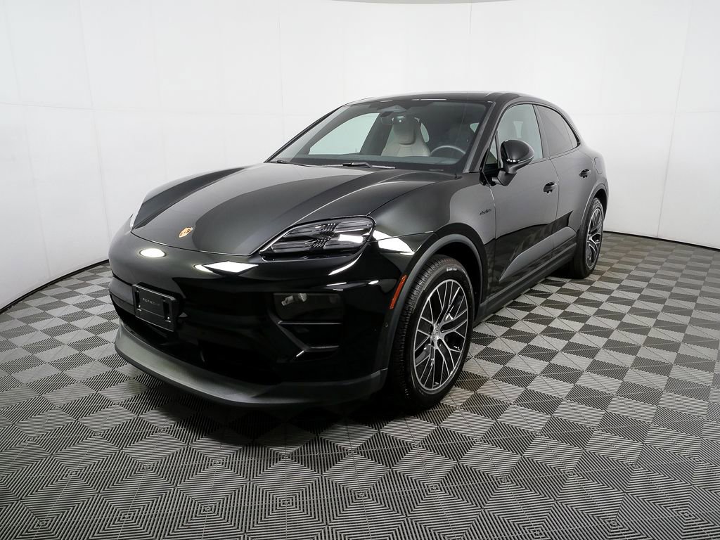 Used 2025 Porsche Macan Electric RWD image 1