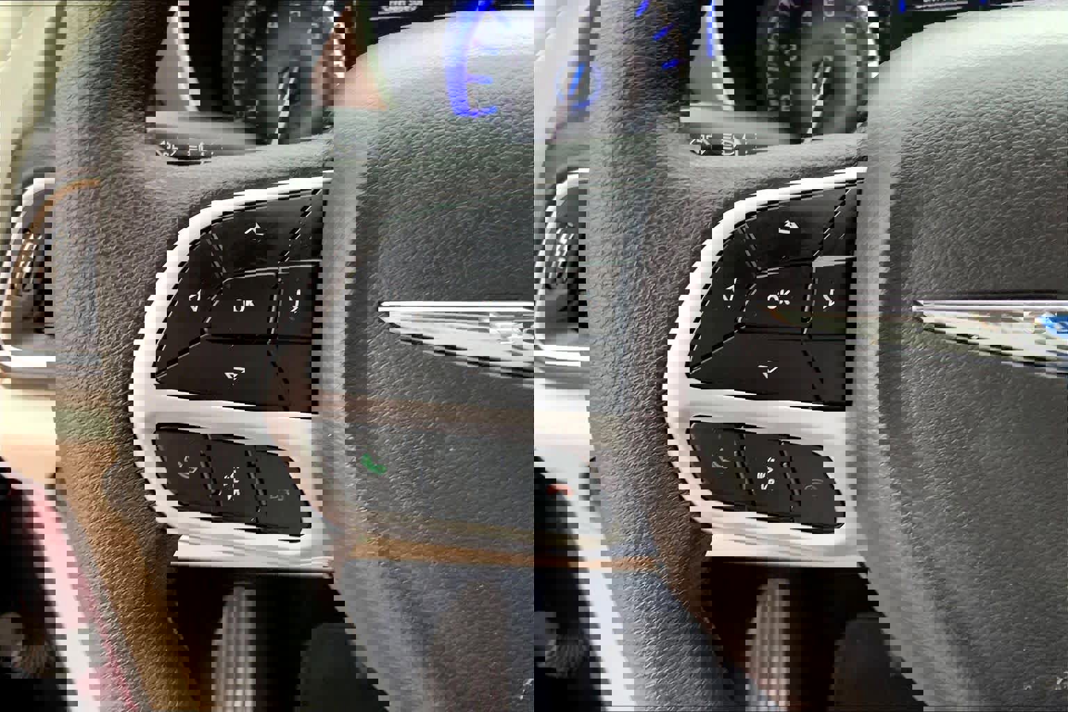 Used 2018 Chrysler Pacifica Touring Plus image 23