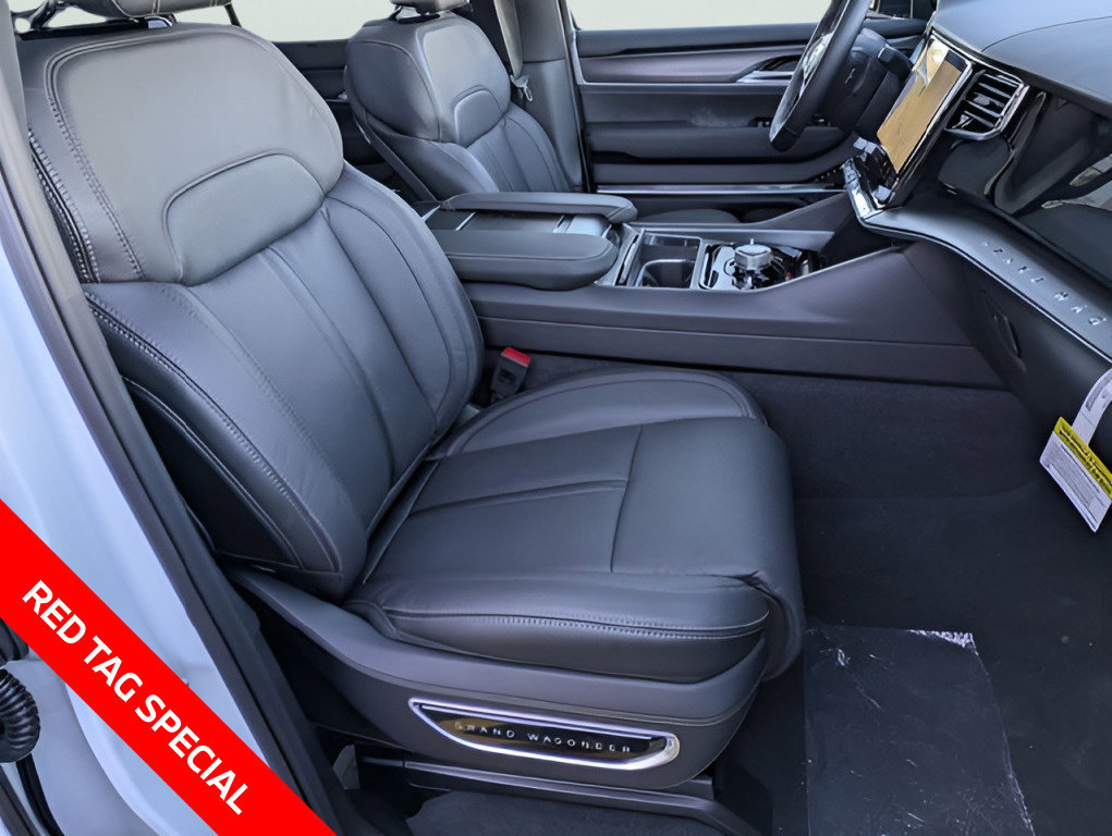 New 2026 Jeep Grand Wagoneer Summit w/ Premium Group III AWD/4WD image 35