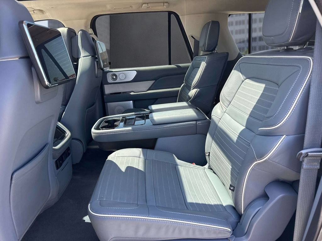 Certified 2023 Lincoln Navigator L Black Label AWD/4WD image 14
