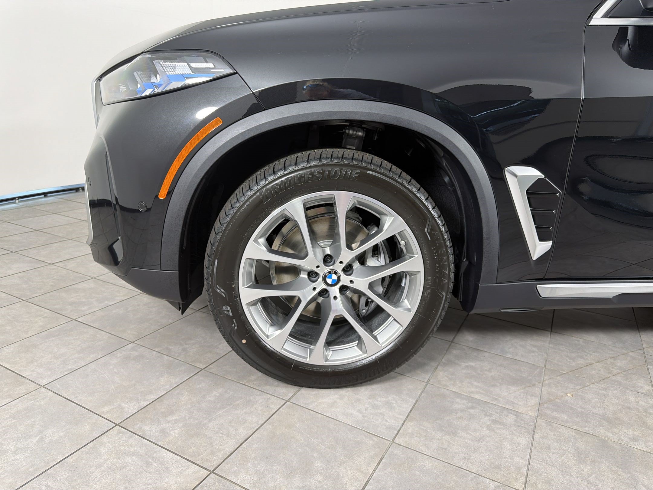 New 2026 BMW X5 sDrive40i w/ Premium Package RWD image 12