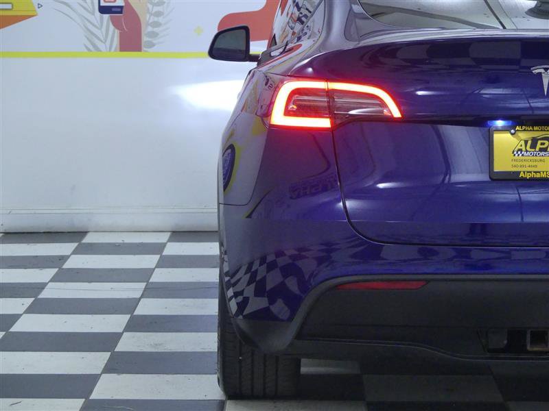 Used 2020 Tesla Model Y Long Range AWD/4WD image 27