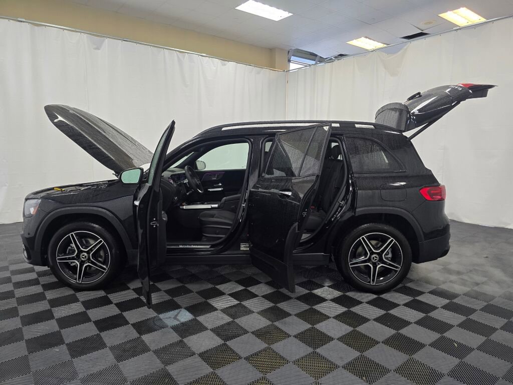 New 2026 Mercedes-Benz GLB 250 4MATIC image 12