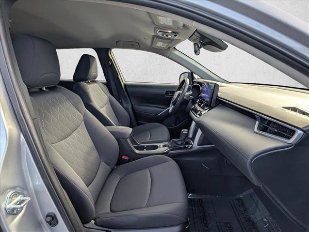 Used 2024 Toyota Corolla Cross LE image 20