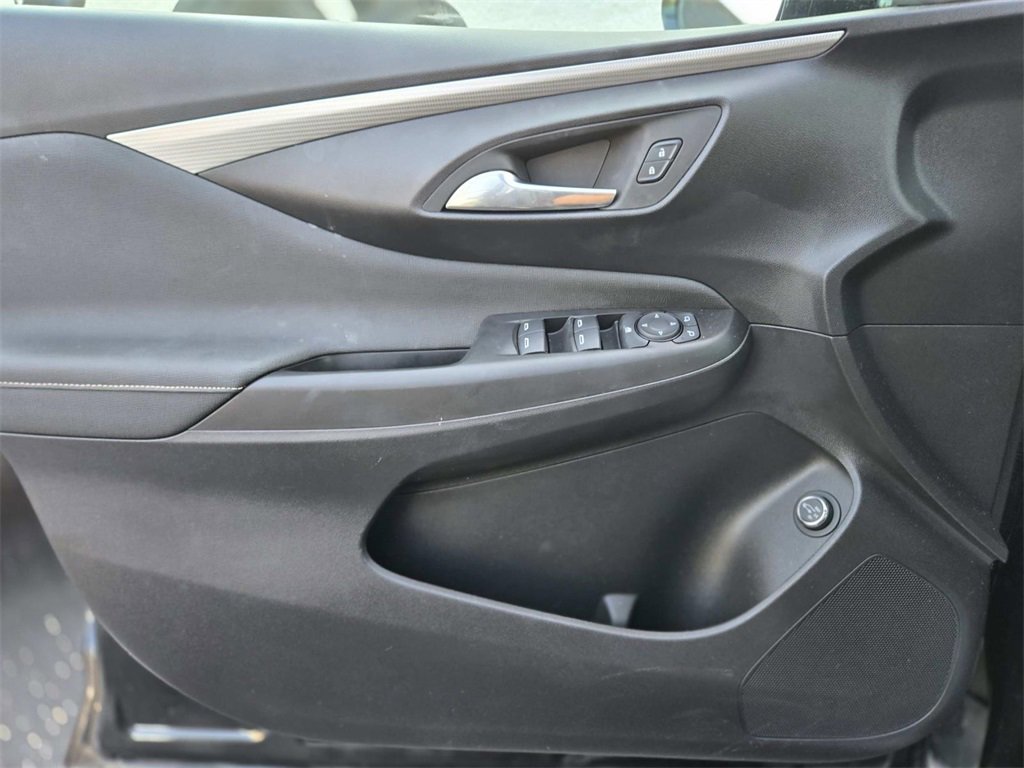 New 2025 Buick Envista Avenir image 30