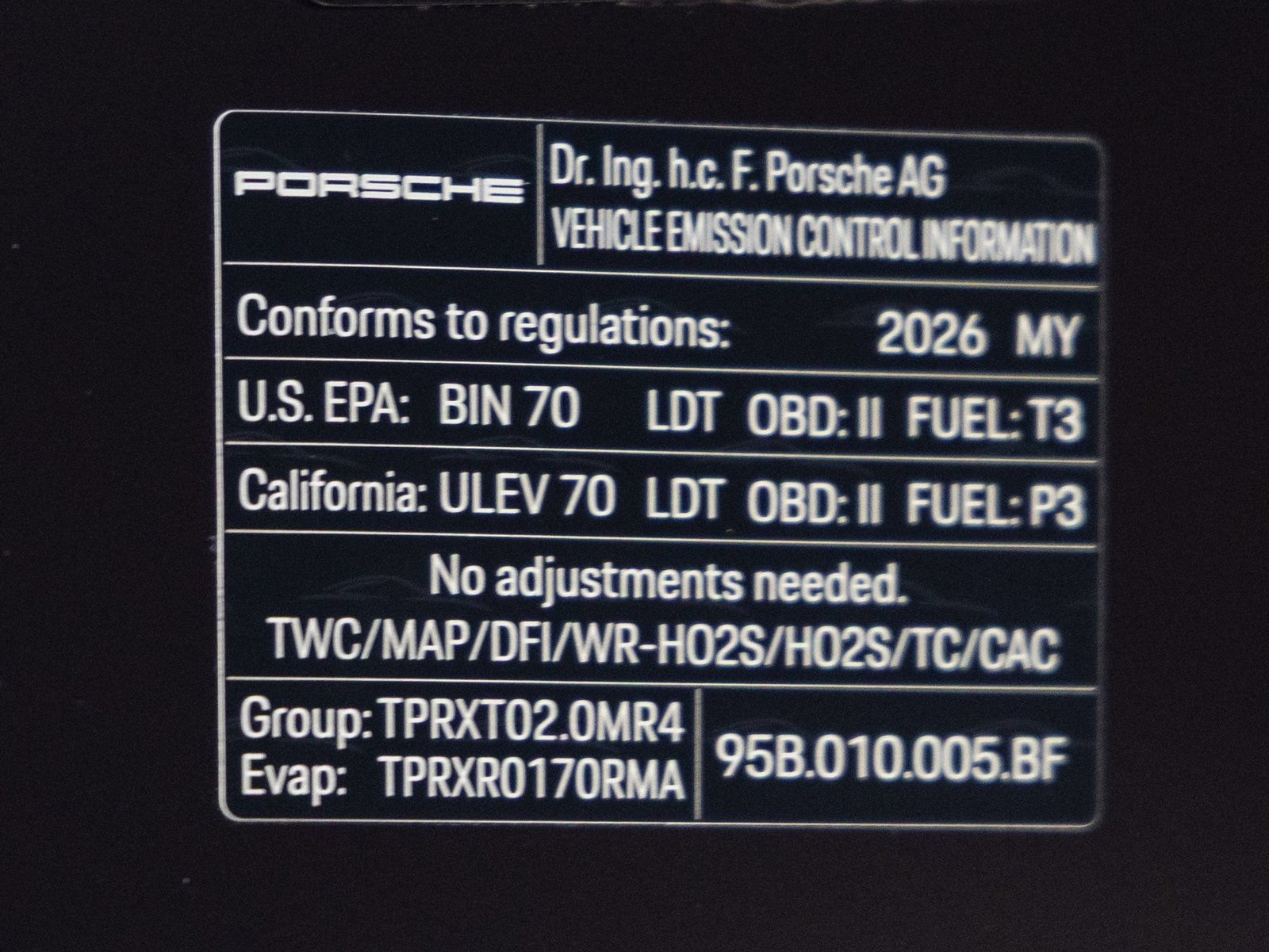 Certified 2026 Porsche Macan AWD/4WD image 37