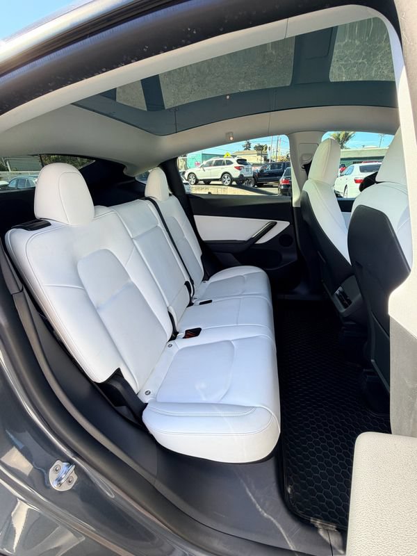 Used 2022 Tesla Model Y Performance AWD/4WD image 20