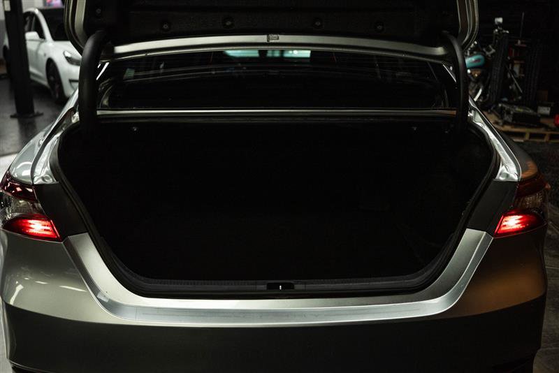 Used 2024 Toyota Camry LE image 7