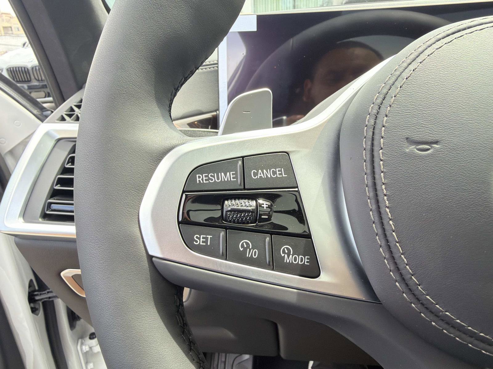 New 2026 BMW X7 xDrive40i w/ M Sport Package image 16