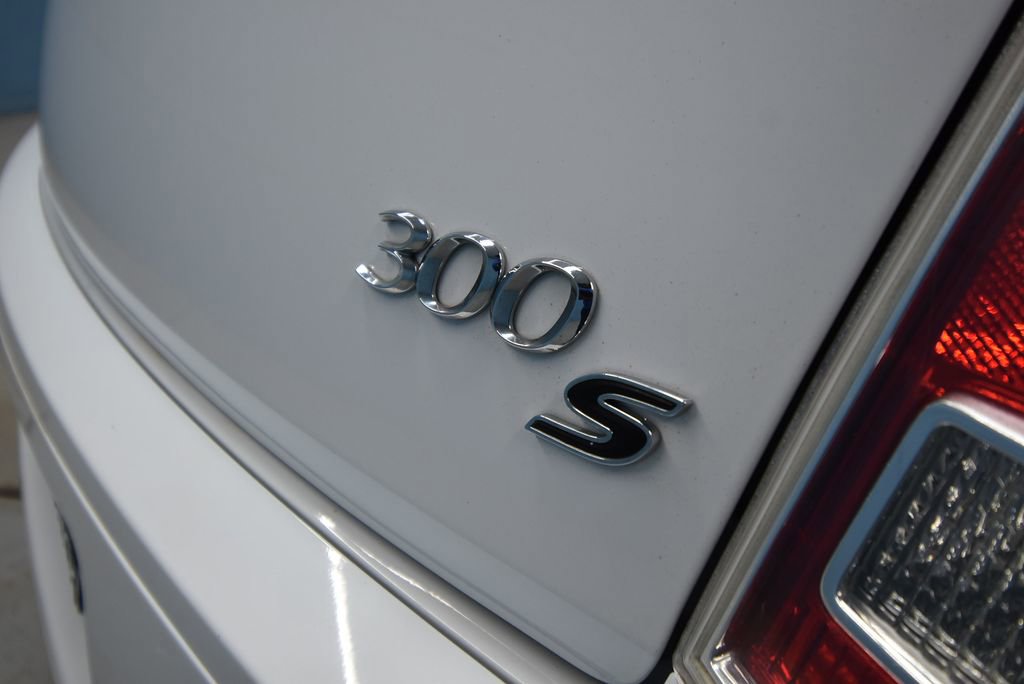 Used 2013 Chrysler 300 S image 35