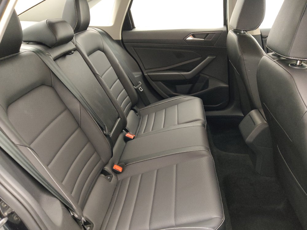 Used 2024 Volkswagen Jetta SE FWD image 19