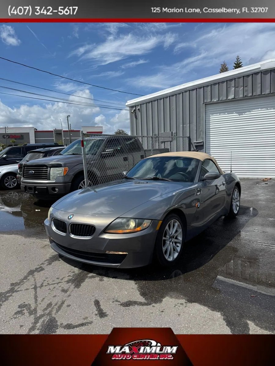 Used 2008 BMW Z4 3.0i RWD image 2