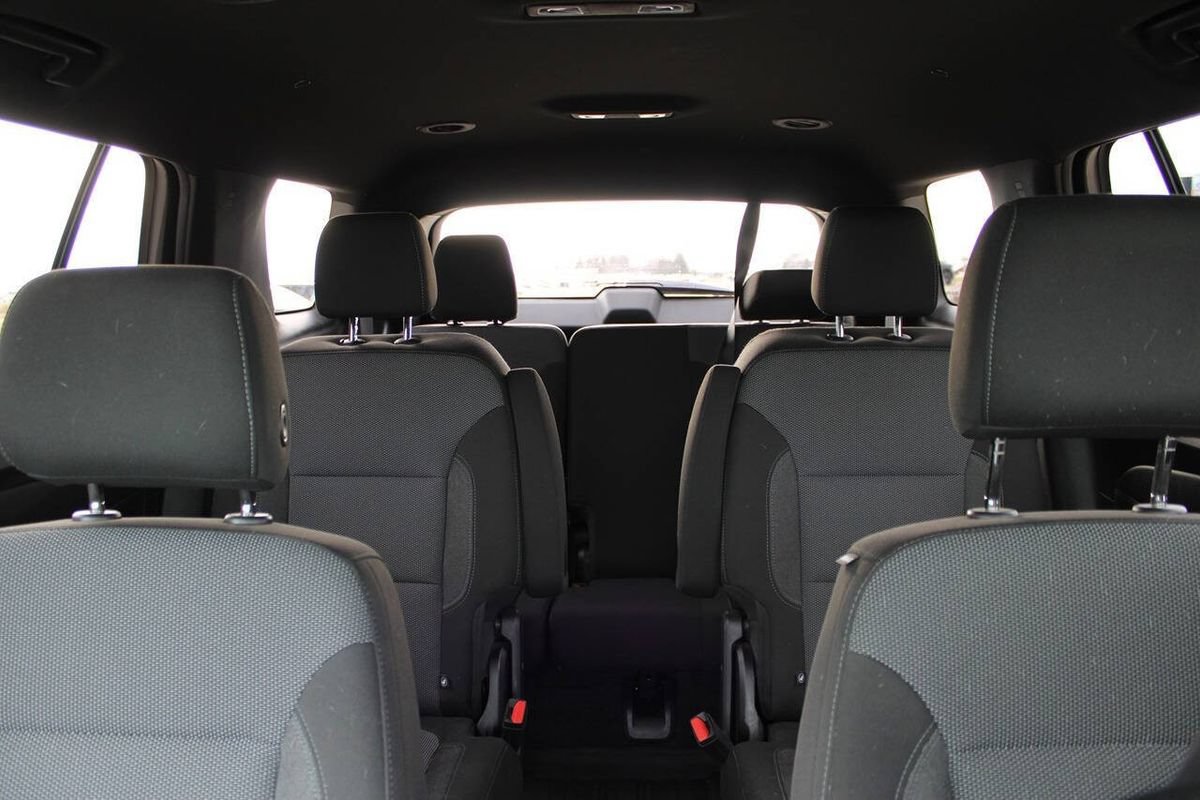 Used 2022 Chevrolet Traverse LT w/ LPO, Floor Liner Package AWD/4WD image 16