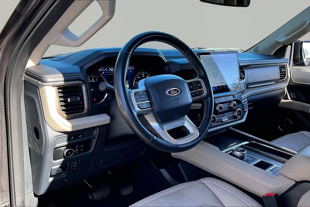 Used 2024 Ford Expedition Max Limited image 12