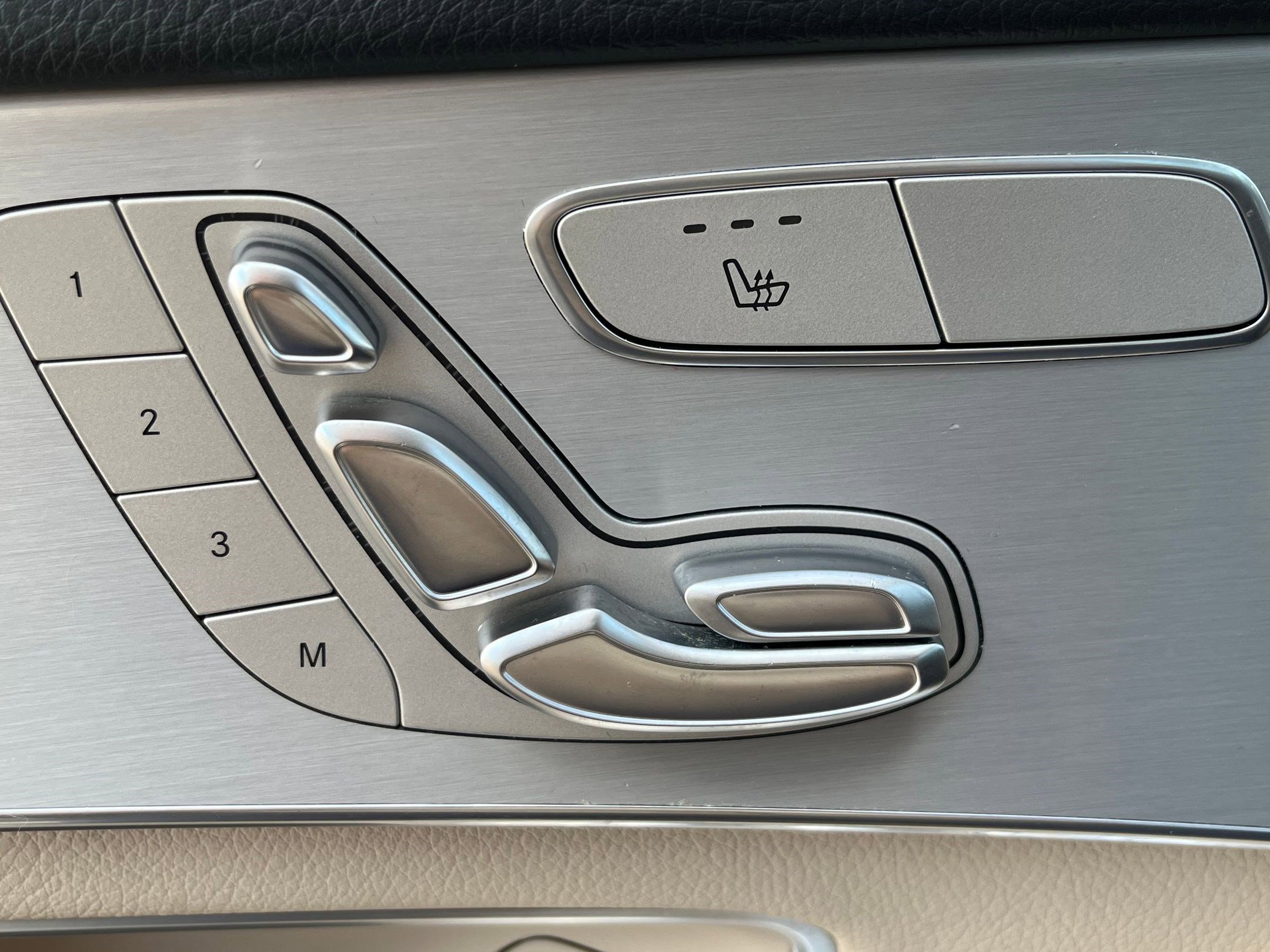 Used 2022 Mercedes-Benz GLC 300 GLC 300 image 13