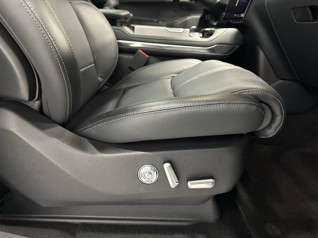 Used 2025 Lincoln Navigator Reserve image 64