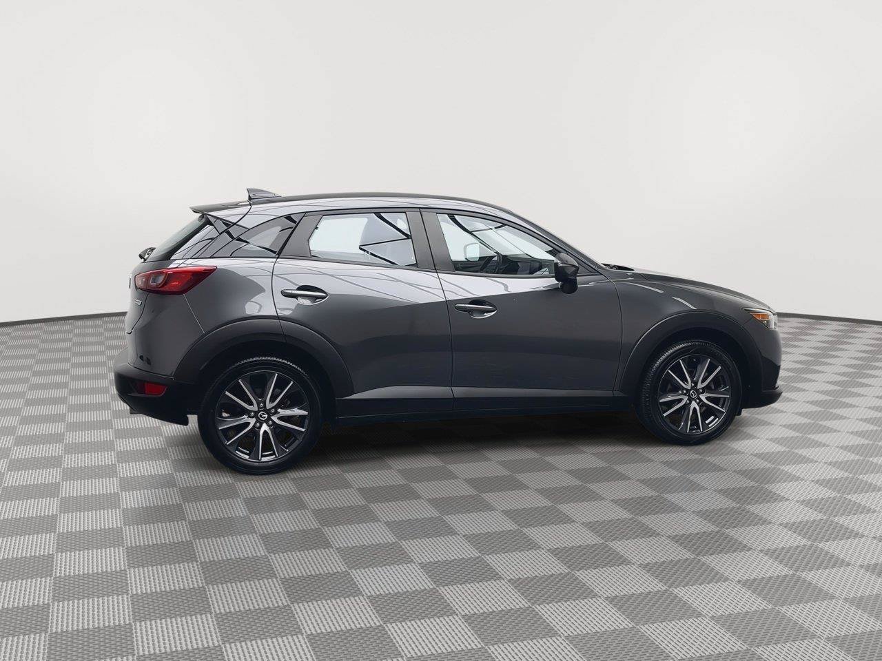 Used 2018 MAZDA CX-3 Touring w/ Preferred Equipment Package AWD/4WD image 34