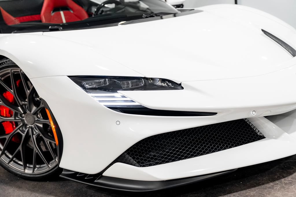 Used 2022 Ferrari SF90 Spider AWD/4WD image 13