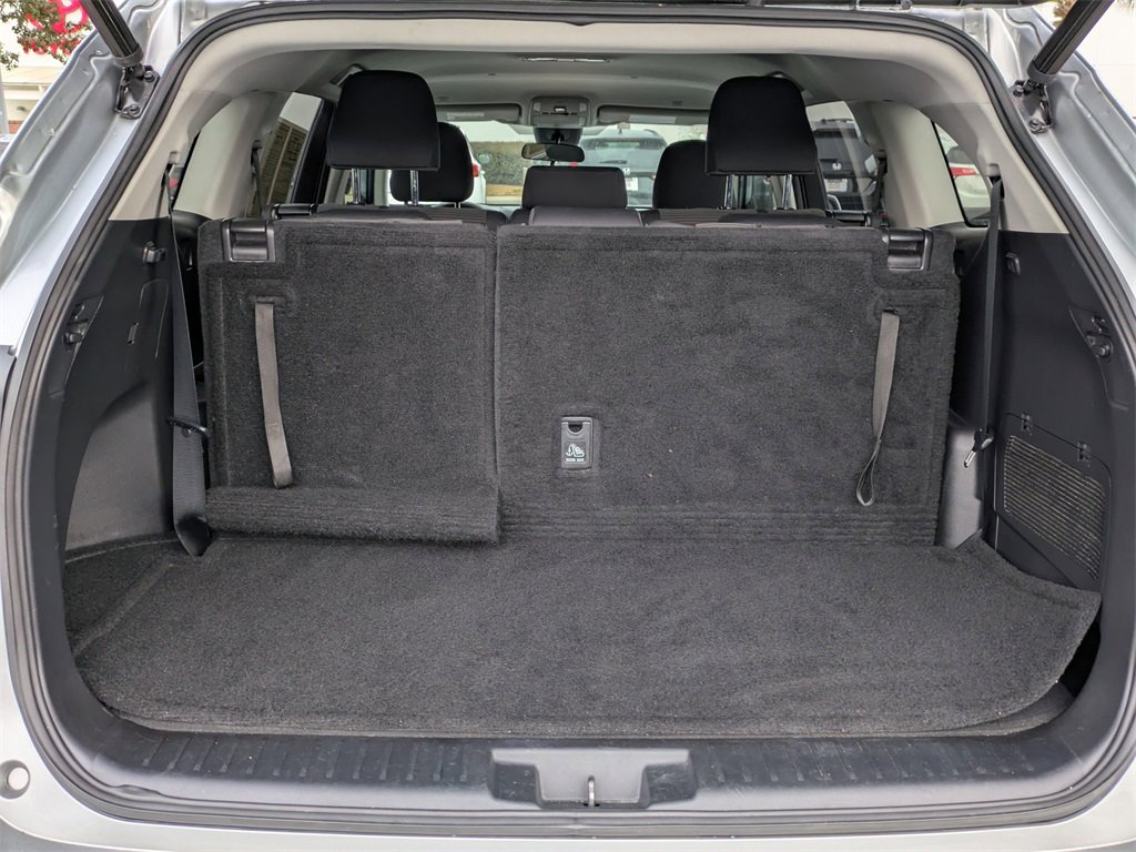 Certified 2023 Toyota Highlander LE image 14