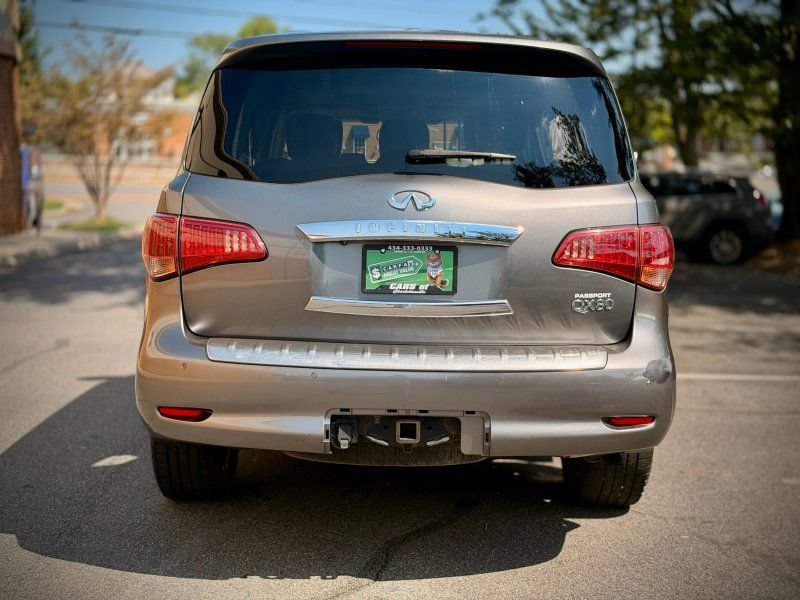 Used 2016 INFINITI QX80 4WD w/ Deluxe Technology Package image 6