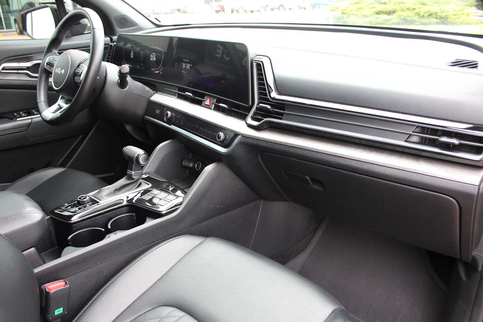 Used 2023 Kia Sportage X-Line w/ X-Line Premium Package AWD/4WD image 17