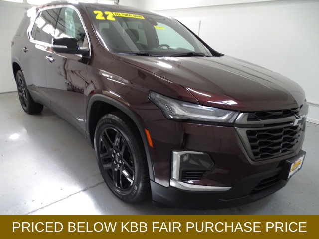 Certified 2022 Chevrolet Traverse LT w/ LPO, Blackout Package