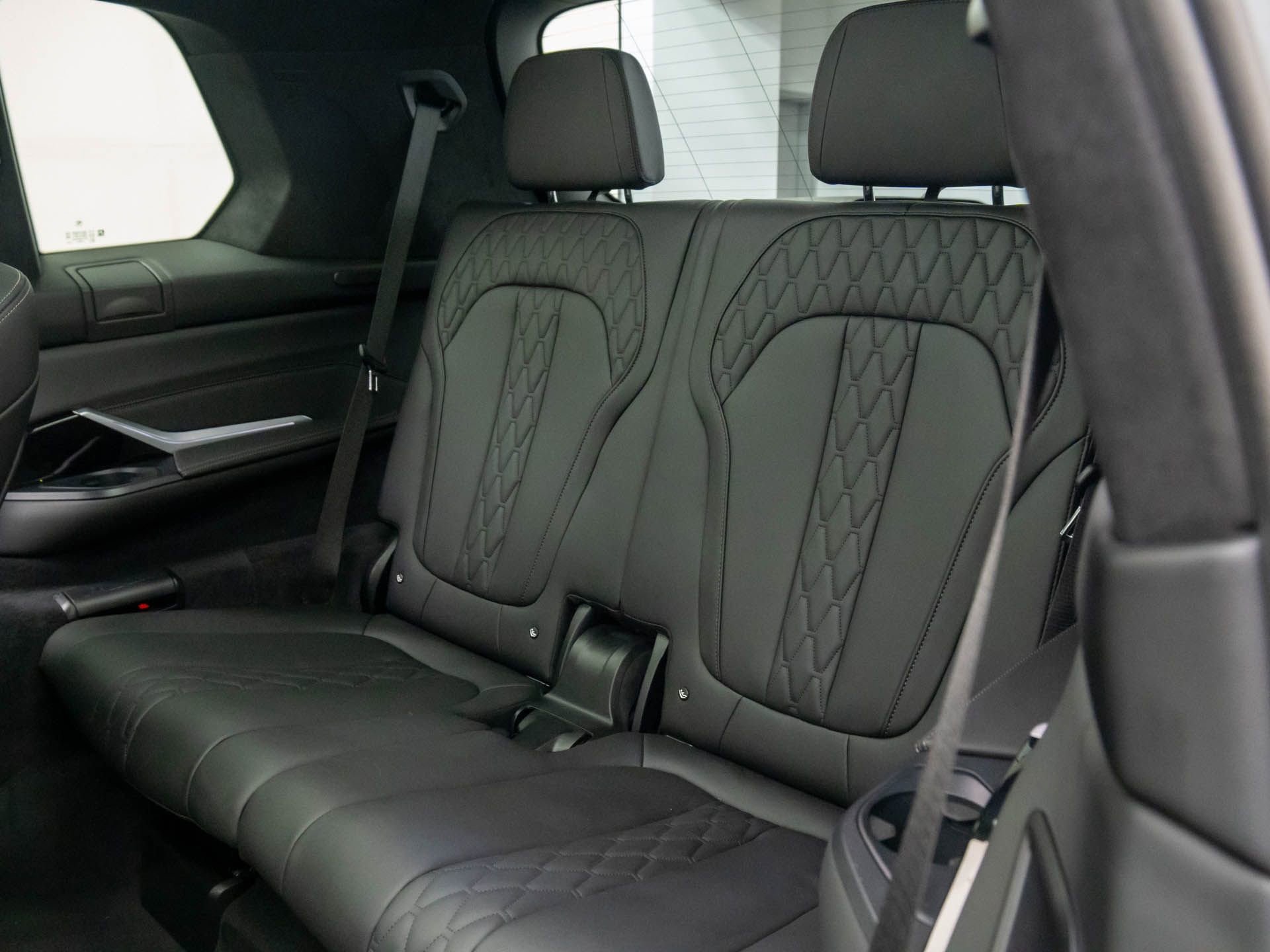 Certified 2024 BMW X7 M60i w/ Climate Comfort Package image 21