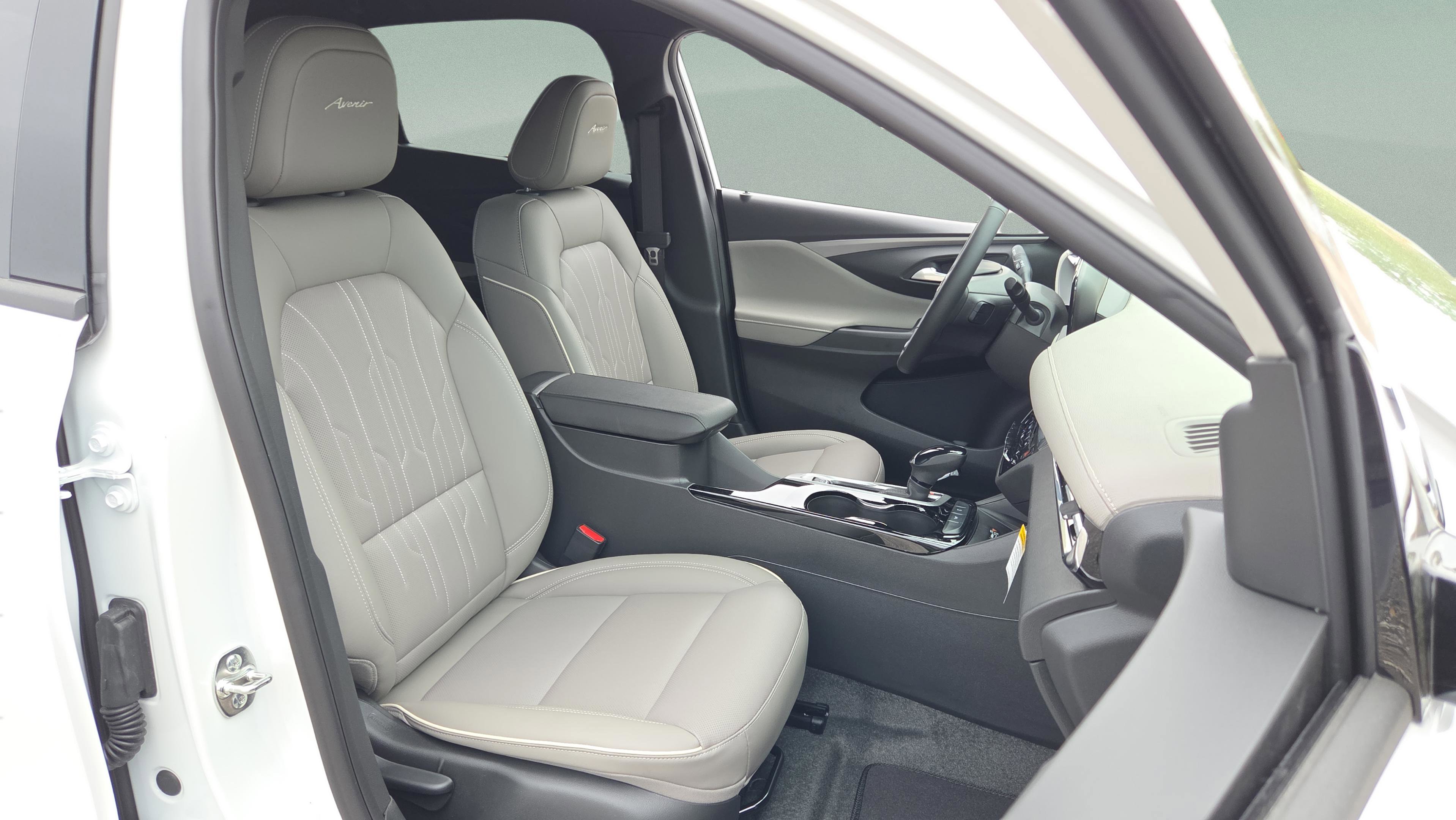 New 2026 Buick Envista Avenir FWD image 17