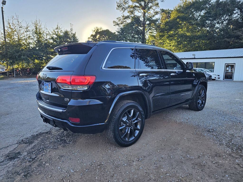 Used 2016 Jeep Grand Cherokee Overland w/ Advanced Technology Group AWD/4WD image 8