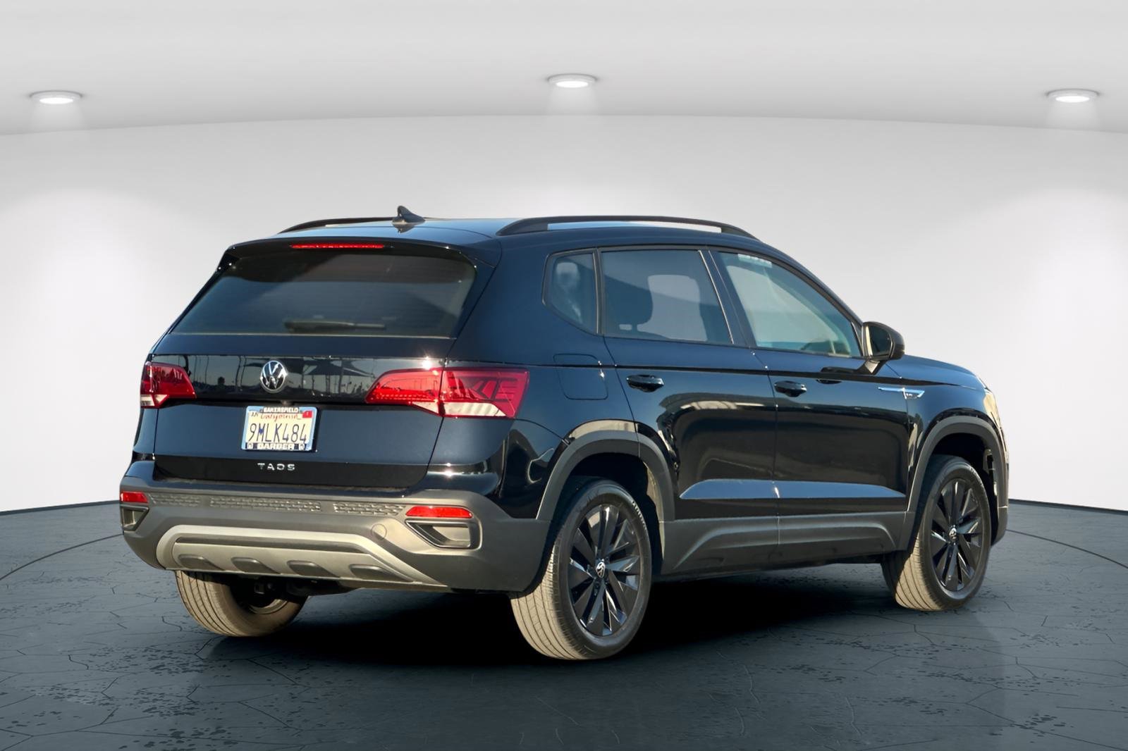 Used 2024 Volkswagen Taos S image 6