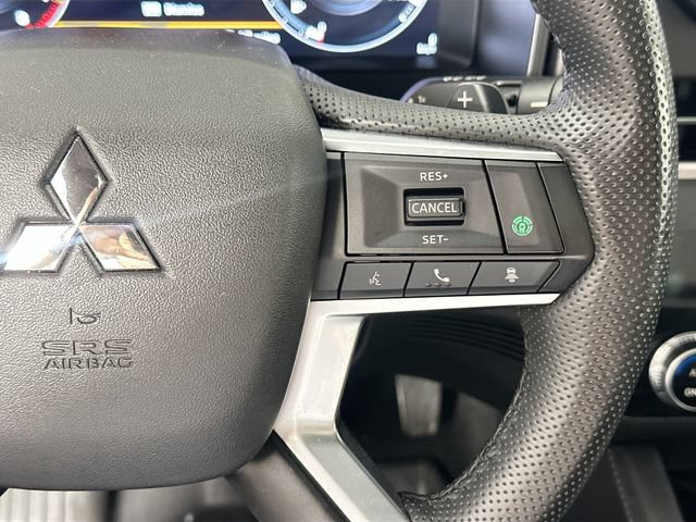 Used 2024 Mitsubishi Outlander SE Black Edition AWD/4WD image 23
