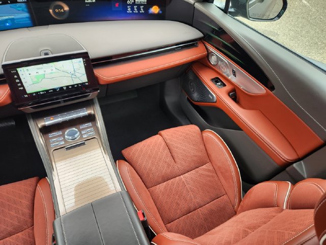 Certified 2024 Lincoln Nautilus Black Label AWD/4WD image 14
