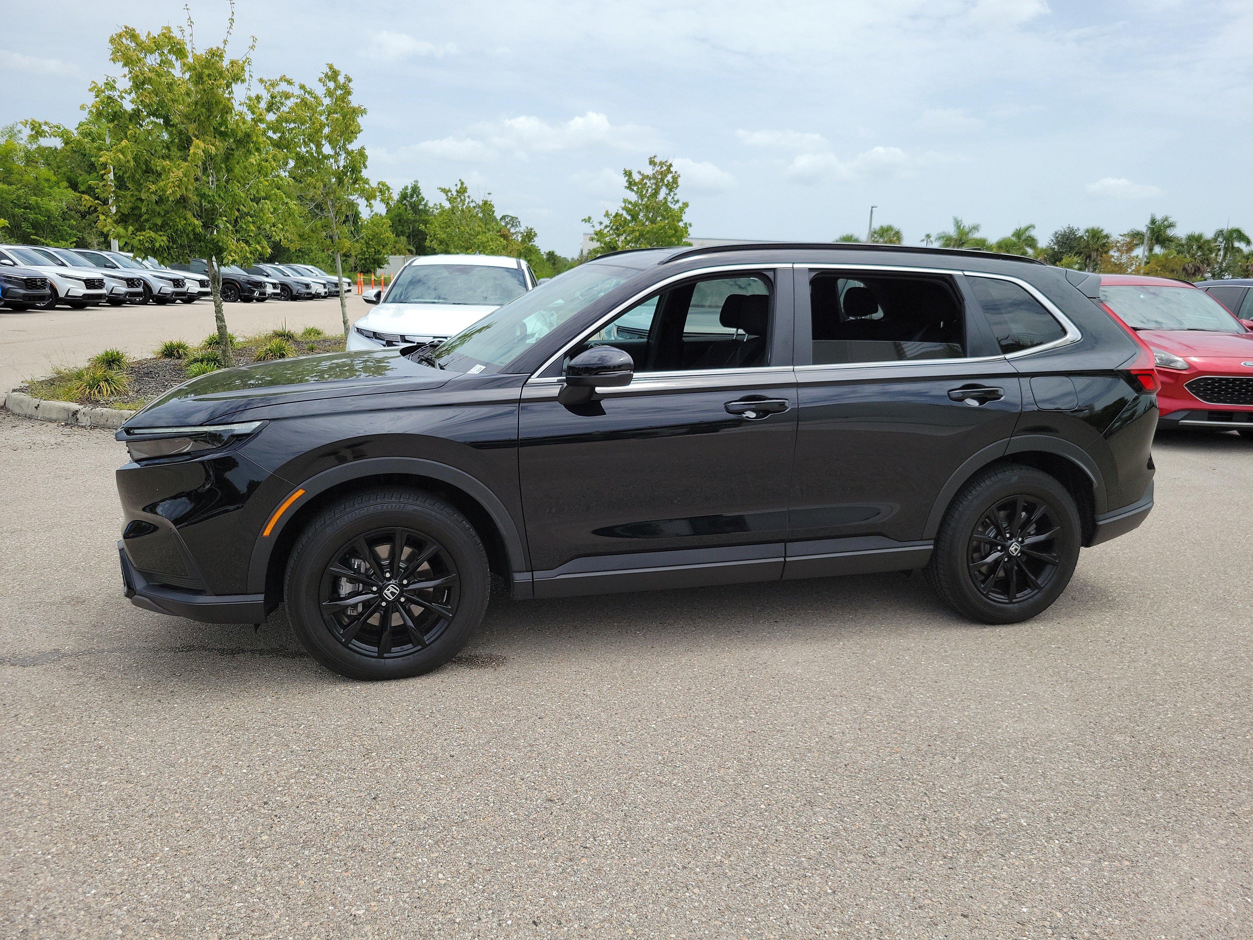 Used 2025 Honda CR-V Sport image 5