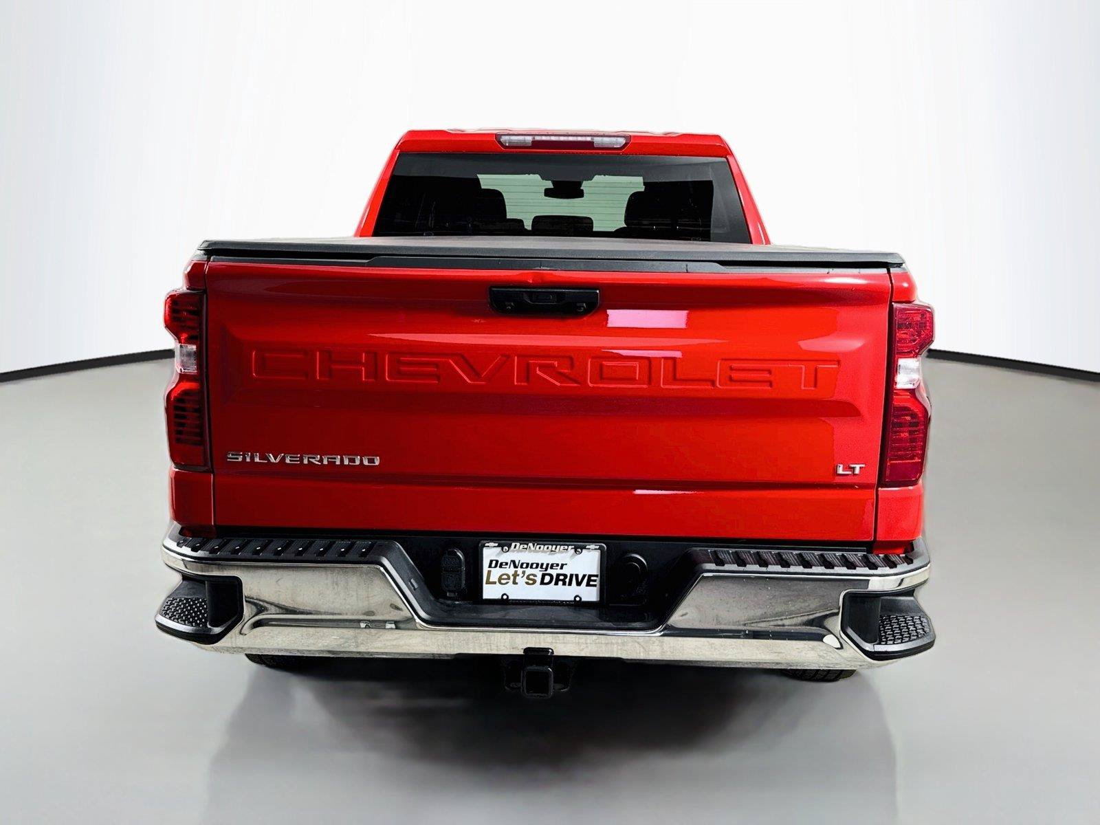 Used 2023 Chevrolet Silverado 1500 LT AWD/4WD image 11
