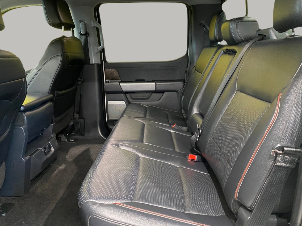 Used 2022 Ford F150 Lariat image 19